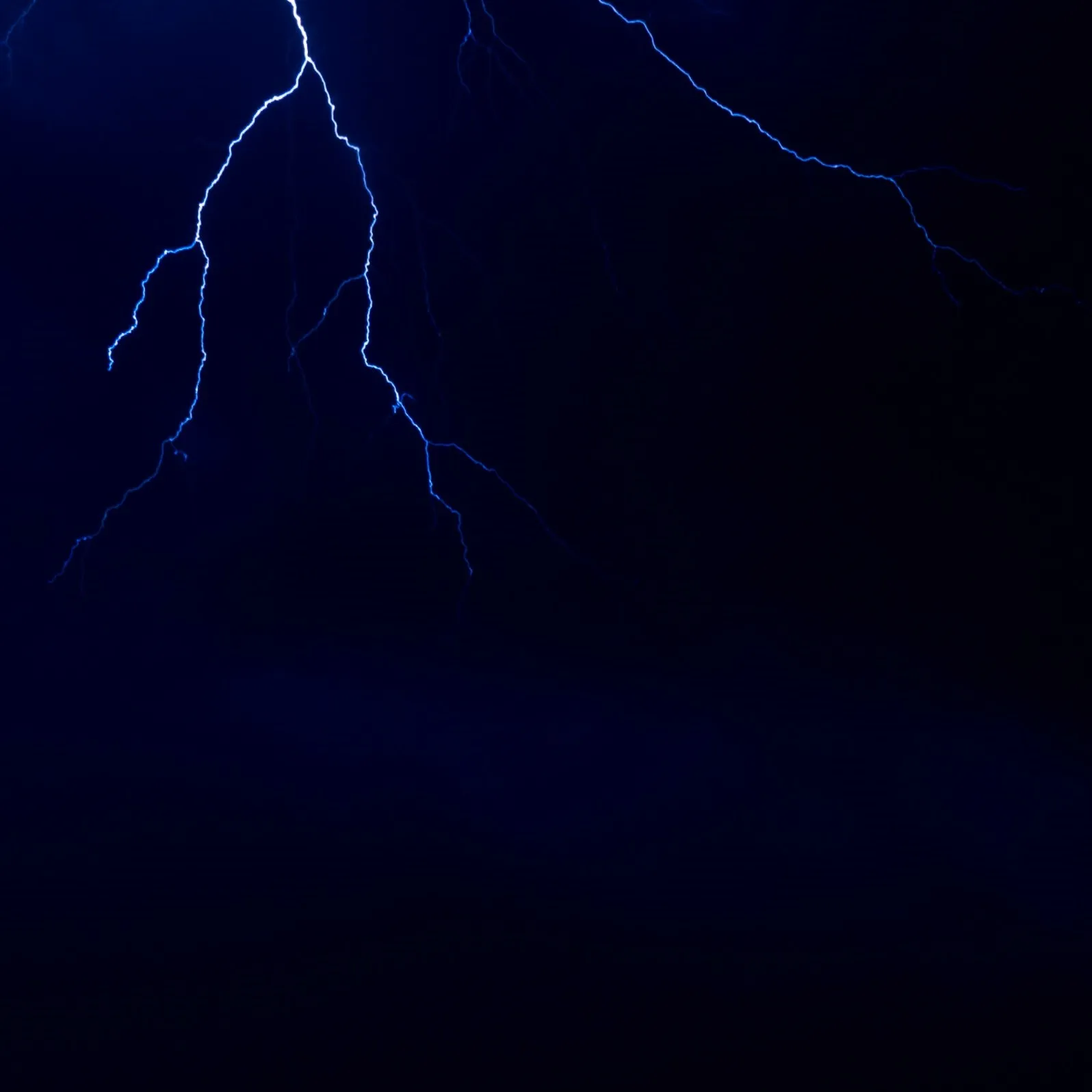 background/marble_lightning.webp